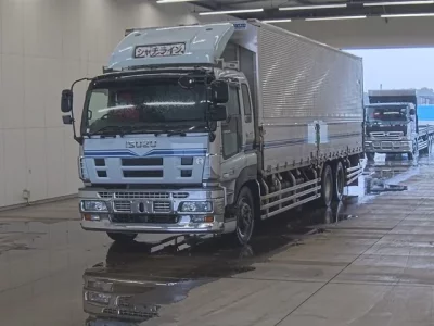 Isuzu GIGA