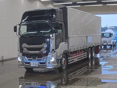 Isuzu GIGA