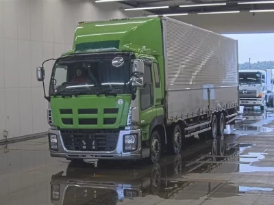 Isuzu GIGA