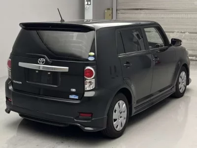 Toyota COROLLA RUMION