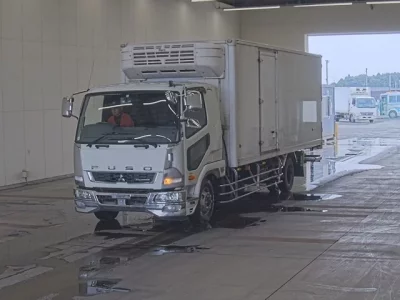 Mitsubishi FUSO FIGHTER