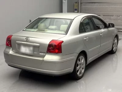 Toyota AVENSIS SEDAN