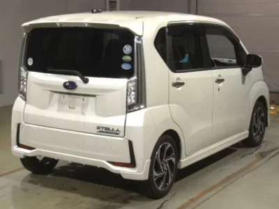 Subaru STELLA