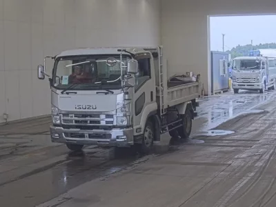 Isuzu FORWARD