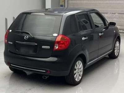 Mazda VERISA