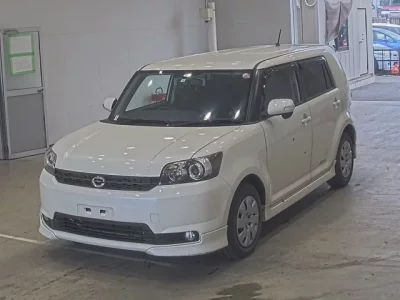 Toyota COROLLA RUMION