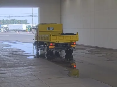 Isuzu TRUCK