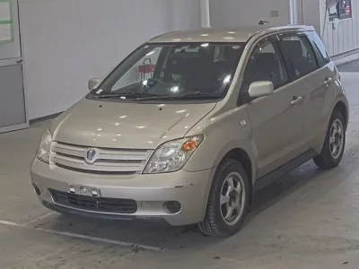 Toyota IST