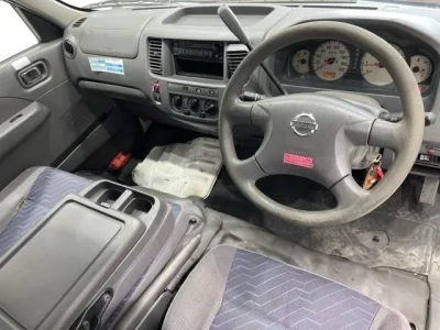 Nissan CARAVAN BUS