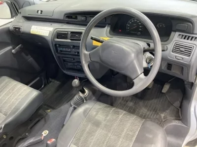 Daihatsu DELTA VAN