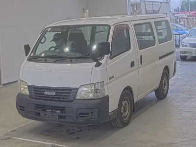 Isuzu COMO
