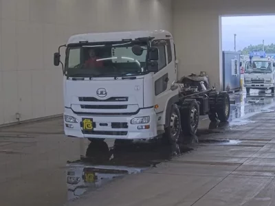 Nissan QUON