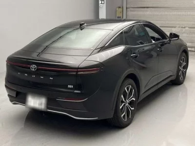 Toyota CROWN CROSSOVER