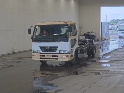 Nissan CONDOR