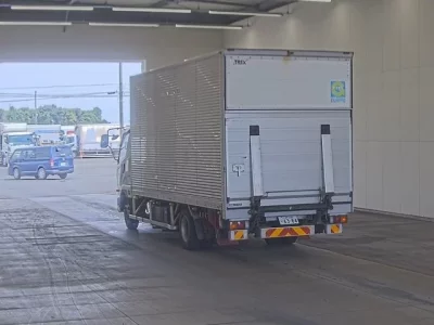 Mitsubishi FUSO FIGHTER