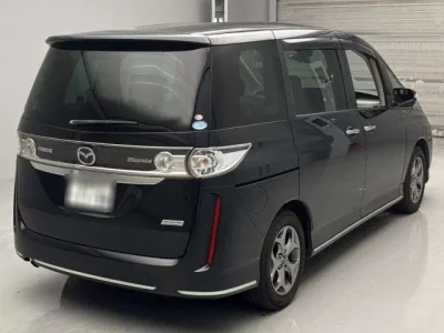 Mazda BIANTE