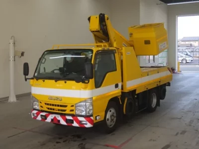 Isuzu ELF