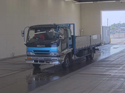 Isuzu FORWARD