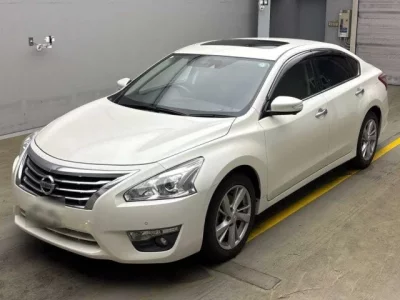 Nissan TEANA