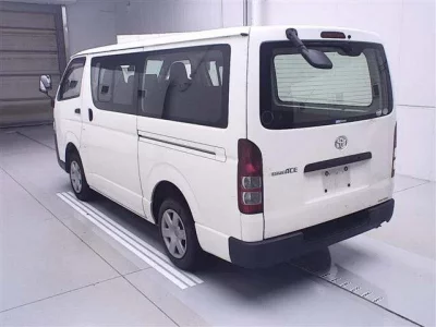 Toyota REGIUS ACE VAN
