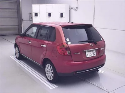 Mazda VERISA