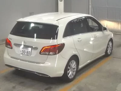 Mercedes-Benz B CLASS