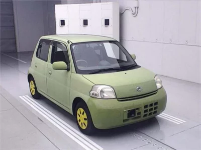 Daihatsu Esse