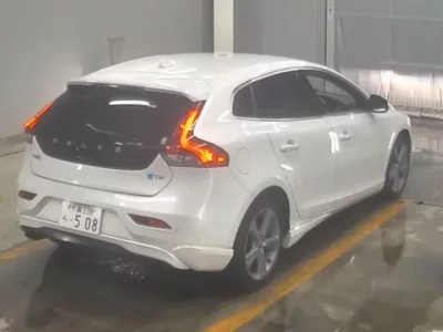 Volvo V40