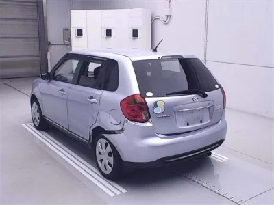 Mazda VERISA