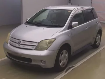 Toyota IST