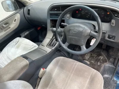 Nissan LARGO