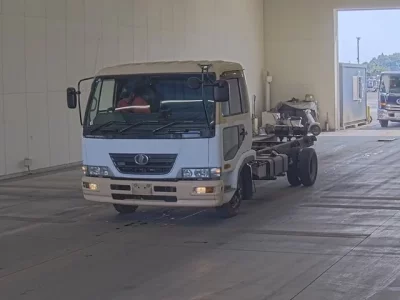 Nissan CONDOR