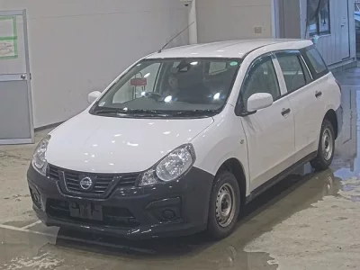 Nissan AD