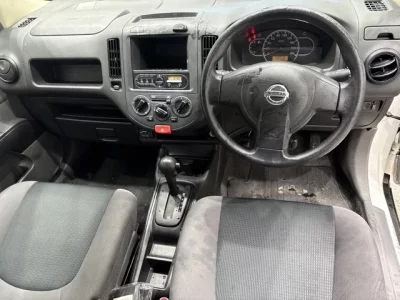 Nissan AD