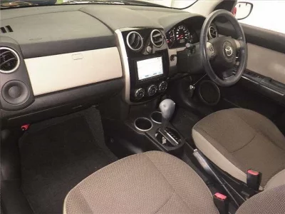 Mazda VERISA