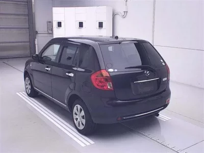 Mazda VERISA