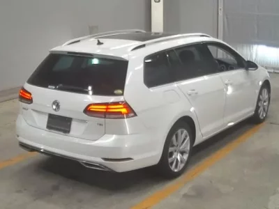 Volkswagen GOLF VARIANT