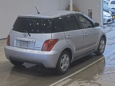 Toyota IST