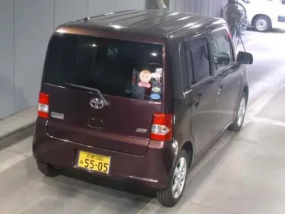 Toyota PIXIS SPACE