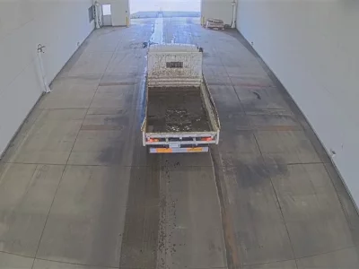Nissan TRUCK