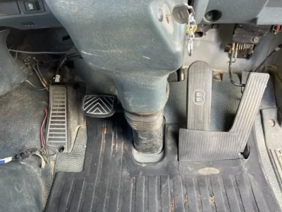 Nissan TRUCK