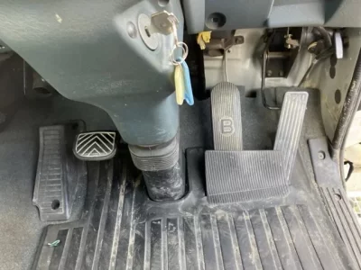 Nissan TRUCK