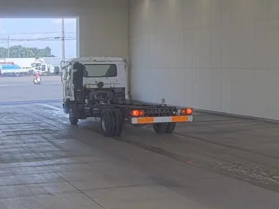 Nissan TRUCK