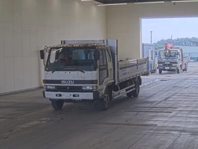 Isuzu FORWARD