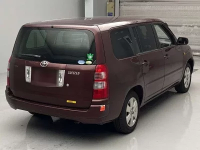 Toyota SUCCEED