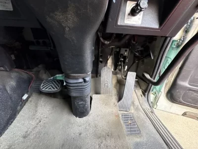 Nissan TRUCK