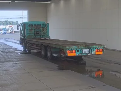 Nissan TRUCK