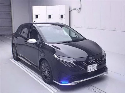 Nissan AURA
