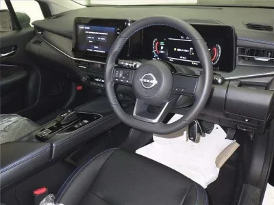Nissan AURA