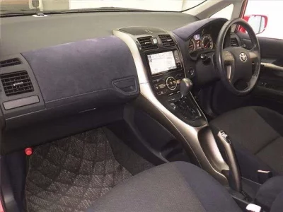 Toyota BLADE
